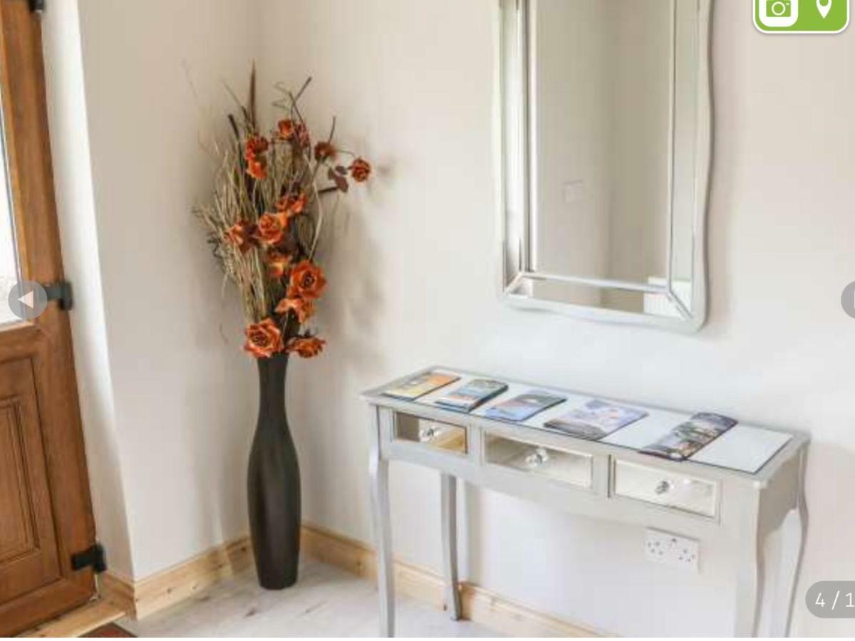 Reek View - Two Bedroom cottage Westport Buitenkant foto